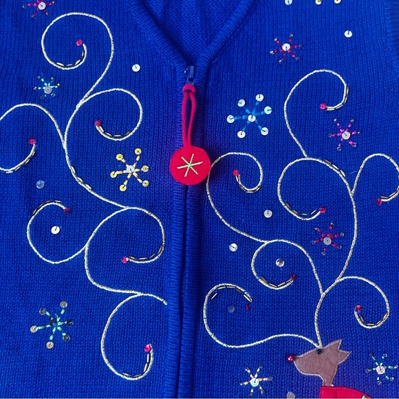Blue Reindeer Embroidered Sequin Christmas Holiday Sweater Vest Women’s Medium - Picture 4 of 8